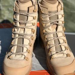 Chaussures Lowa Élite bottes de combat randonnées taille 43 1/2 neuves