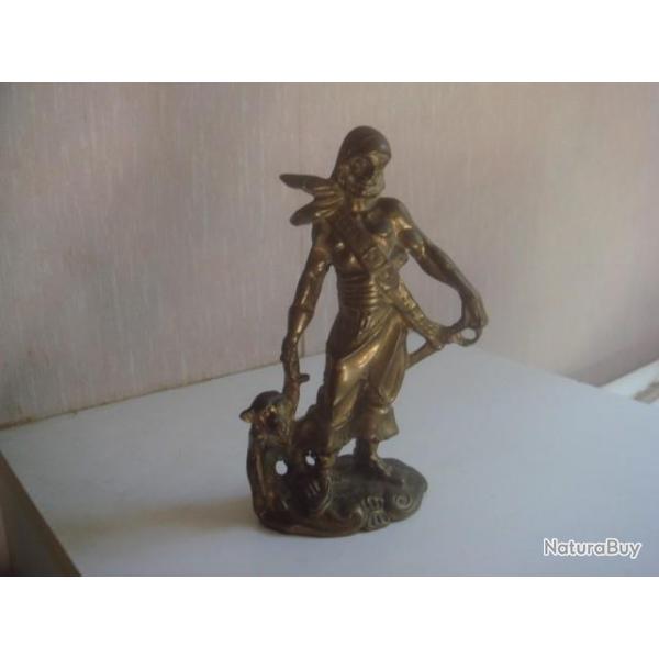 statuette de pirate en bronze XIXme hauteur 17,5 cm