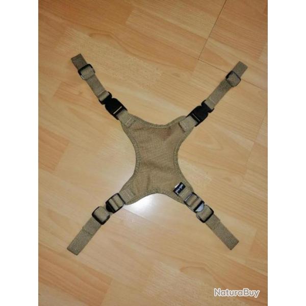 porte casque en X pour emport sac  dos passants molle
