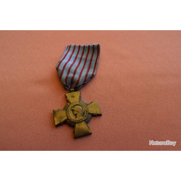 MDAILLE  CROIX DU COMBATTANT(1)