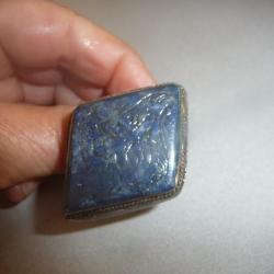 vintage - bague intaglio sur lapis lazuli - bronze