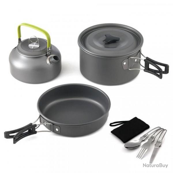 ENCHERES 1 !! Ensemble cuisine 3 accessoires camping - bouilloire - casserole - pole +3 couverts