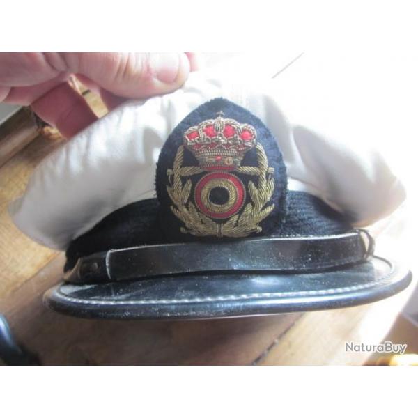 ancienne casquette de la marine belge  (navire cole)  eccusson cannetille