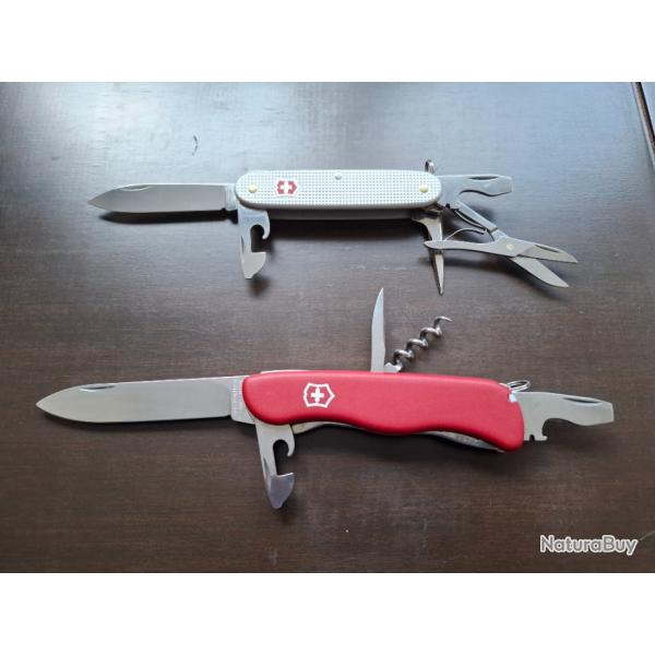 Lot Victorinox Pioneer X Alox + Victorinox Picknicker - (offert lampe Fenix E12)