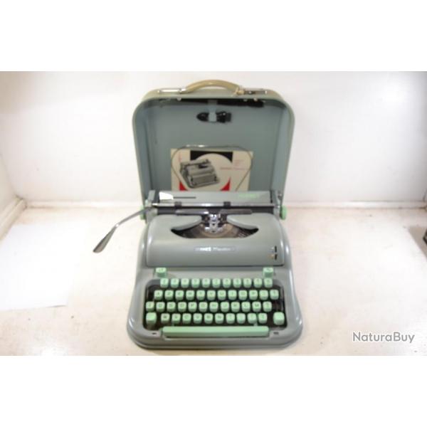 Machine  crire Herms mdia 3, fabrication Suisse, Typewriter