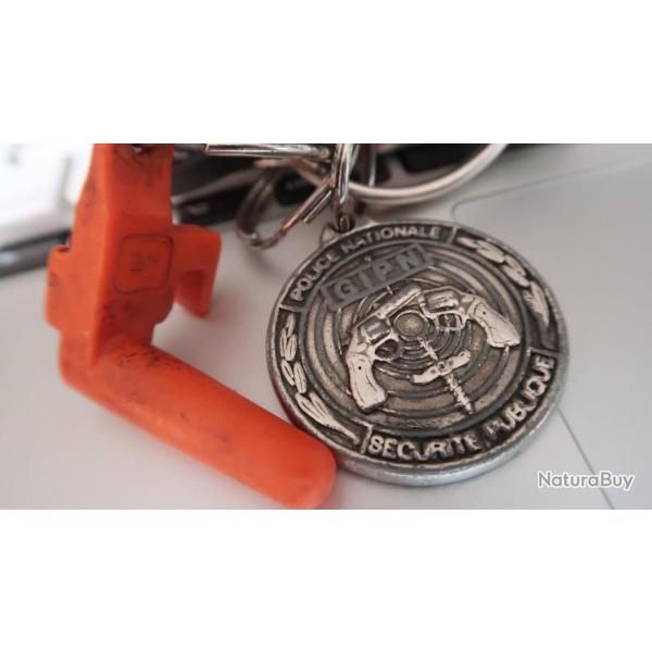 Porte clef police nationale GIPN mdaillon .
