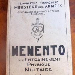 Livre du Ministère des Armées MEMENTO Entrainement 1946