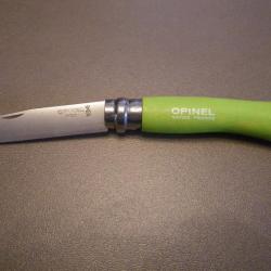 OPINEL n°7 manche vert ,lame bout rond.