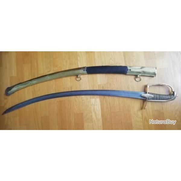 Sabre d'officier de hussard. Rvolution. Consulat, dbut de l'Empire. Pommeau  tte de lion.