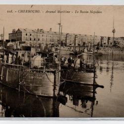 CPA - CHERBOURG -L'Arsenal Maritime- Le Bassin Napoléon  N°1286