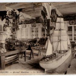 CPA - CHERBOURG - Bateau - Arsenal Maritime musée des petits modelés  N°1216