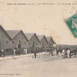 CPA Guerre camp de sissonne la cuisine d'artillerie aux thuillots