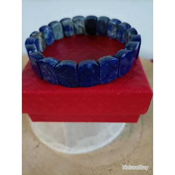 Bracelet pierres plates polies Lapis Lazuli avec crin .