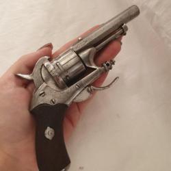petit pistolet chamelot