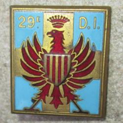 29° Division d'Infanterie, émail, relief, dos guilloché