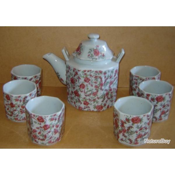 service  th avec 6 tasses et sa thire