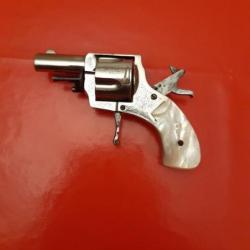 Magnifique revolver en calibre 450 webley compatible 11mn1873  bouldog  eta neuf de stock !