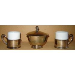 2 tasse et un sucrier en étain