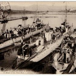 CPA - Marine Militaire -ANTIBES -Contre Torpilleurs dans le Port N°1102