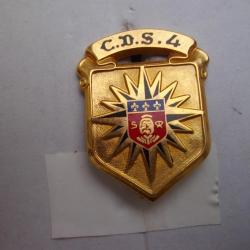insigne militaire  C.D.S. 4 centre de selection 4