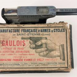 PISTOLET GAULOIS N°2 EN BOITE Calibre 8mm Manufacture Saint Etienne - France XIXè France Très bon  X