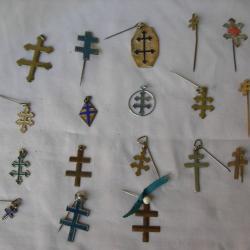 WW2 FRANCE BROCHE/PENDENTIF FRANCAISE DE CROIX DE LORRAINE " LIBÉRATION " AUX CHOIX 1