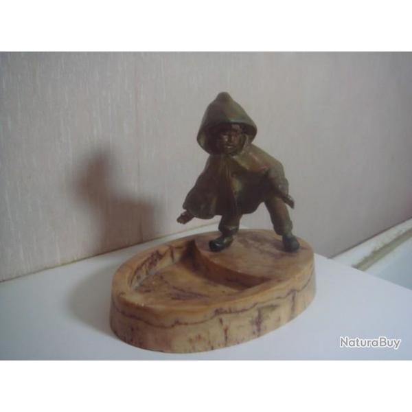 statuette Auguste Moreau, vide poche sur socle en marbre longueur 20 cm, hauteur 19 cm