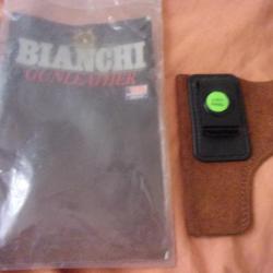 holster ceinture Bianchi small revolver main gauche