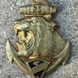 23° Régiment d'Infanterie Coloniale, abeilles, peint, embouti