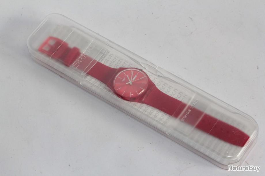 SWATCH Montre Swatch Red Rebel SUOR701 - Horlogerie (8592655)