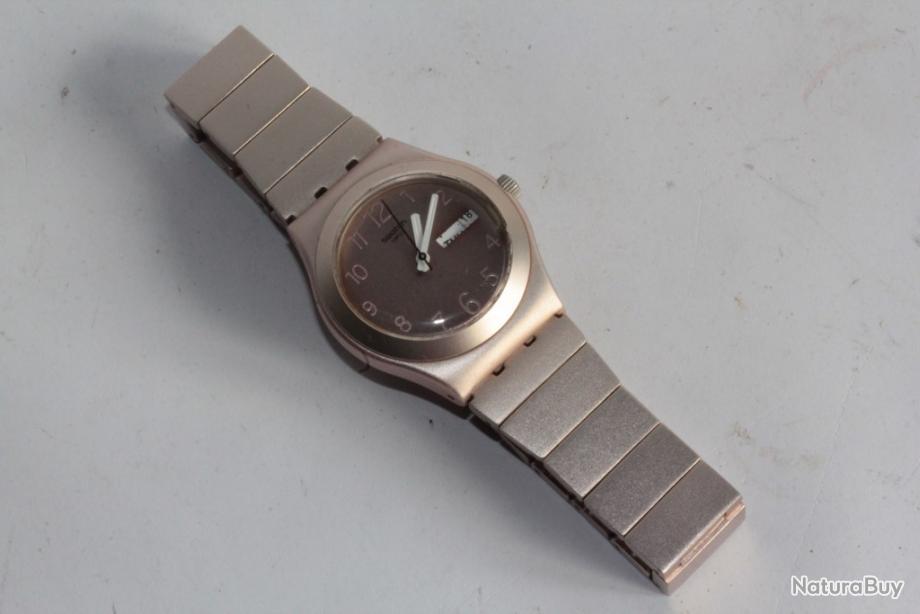 SWATCH Montre Swatch Irony aluminium rose date - Horlogerie (8592658)