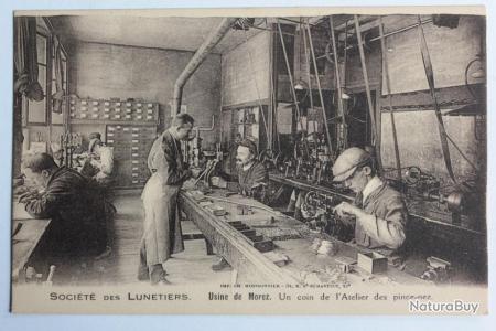 CPA Soci t des Lunetiers Usine de Morez Atelier des pince nez