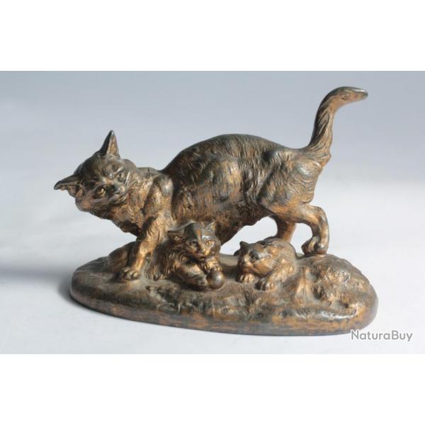 Sculpture Chatte et chatons Thophile HINGRE
