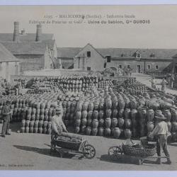 CPA Sarthe Malicorne Fabrique de Poteries et Grès Usine du Sablon