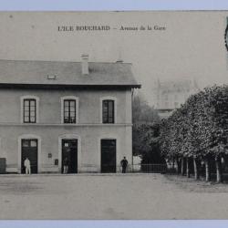 CPA Indre-et-Loire L'Île Bouchard Avenue de la gare