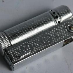 Ancien briquet essence