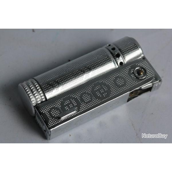 Ancien briquet essence