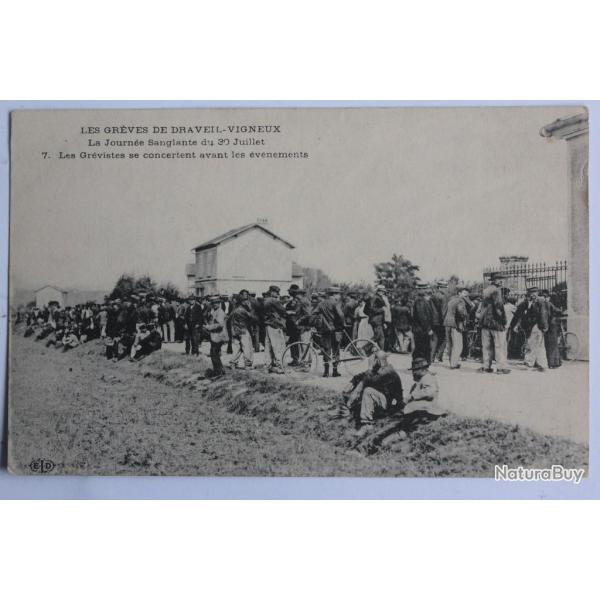 CPA Grves de Draveil-Vigneux Journe sanglante Grvistes