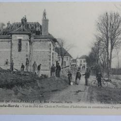 CPA Indre-et-Loire Haute-Barde Vue des Chais et Pavillons d'habitation