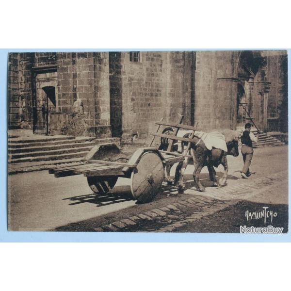 CPA Pyrnes-Atlantiques Urrugne Attelage basque Ramuntcho
