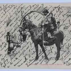 CPA Lozère Le Malzieu Villageois se rendant au Marché Cheval.