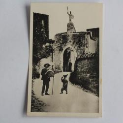CPA Rhône Chazay-d'Azergues Montreur d'ours Le baboin