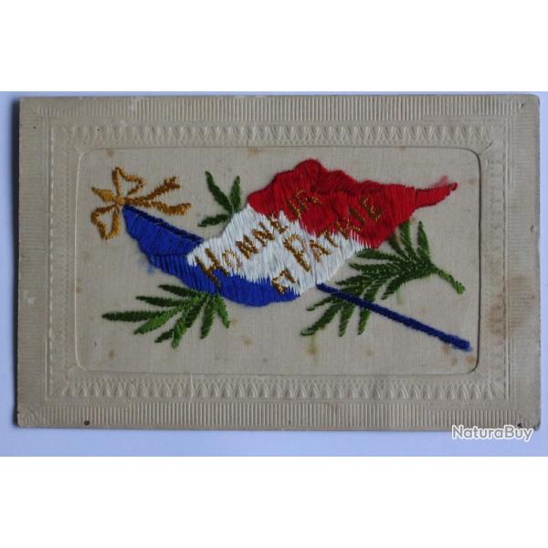 CPA brode Honneur et Patrie Drapeau franais
