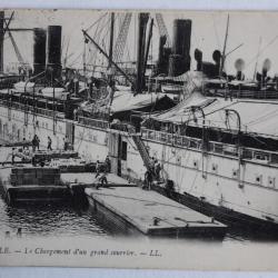 CPA Marseille Le chargement d'un grand courrier
