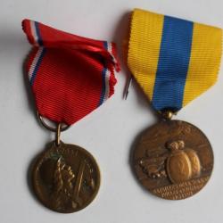 Deux médailles Guerre 1914/18 Combattants Somme Verdun