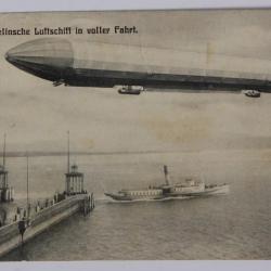 Carte postale ancienne Zeppelin port de Constance Allemagne