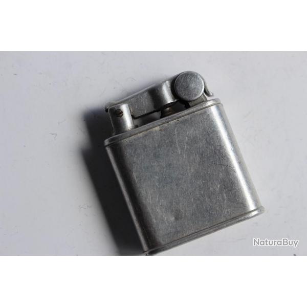 Briquet essence Nova estampill ministre des Finances