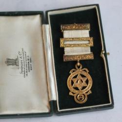 Médaille décoration argent Franc- maçonnique