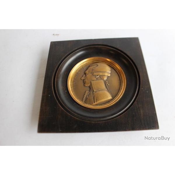 Revers : portrait de La Fayette, 1757&ndash;1834Graveur : M. DelannoyPoinon : corne d'abondance pour