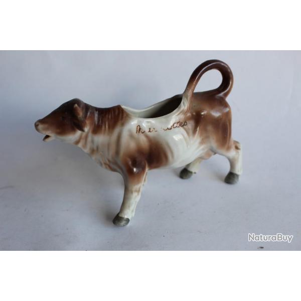 Pot a crme porcelaine souvenir ? vache